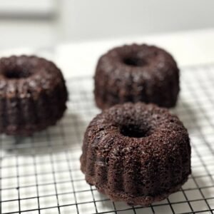 Bolo de chocolate fofo saudável
